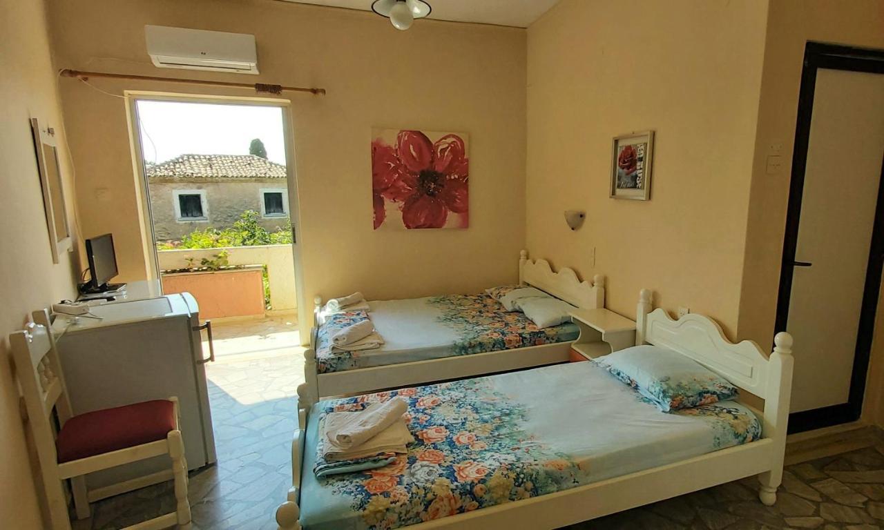 Intos Apartments Agios Nikolaos  المظهر الخارجي الصورة