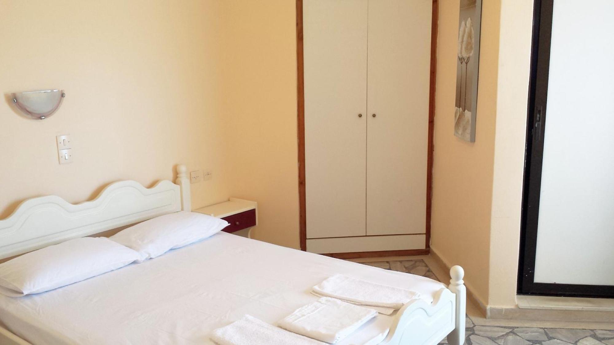 Intos Apartments Agios Nikolaos  المظهر الخارجي الصورة